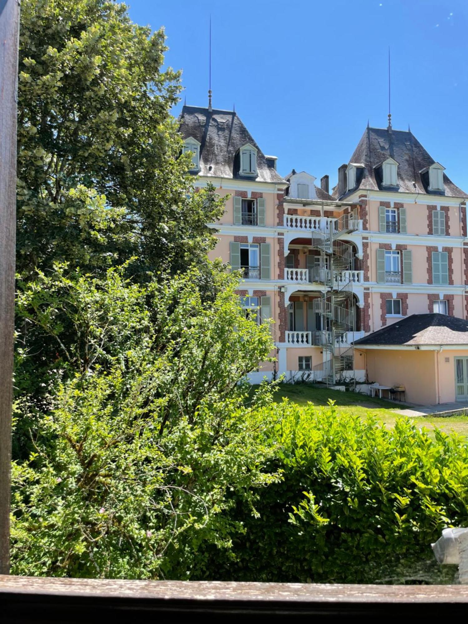 Villa Bonvouloir Bagnères-de-Bigorre Екстериор снимка